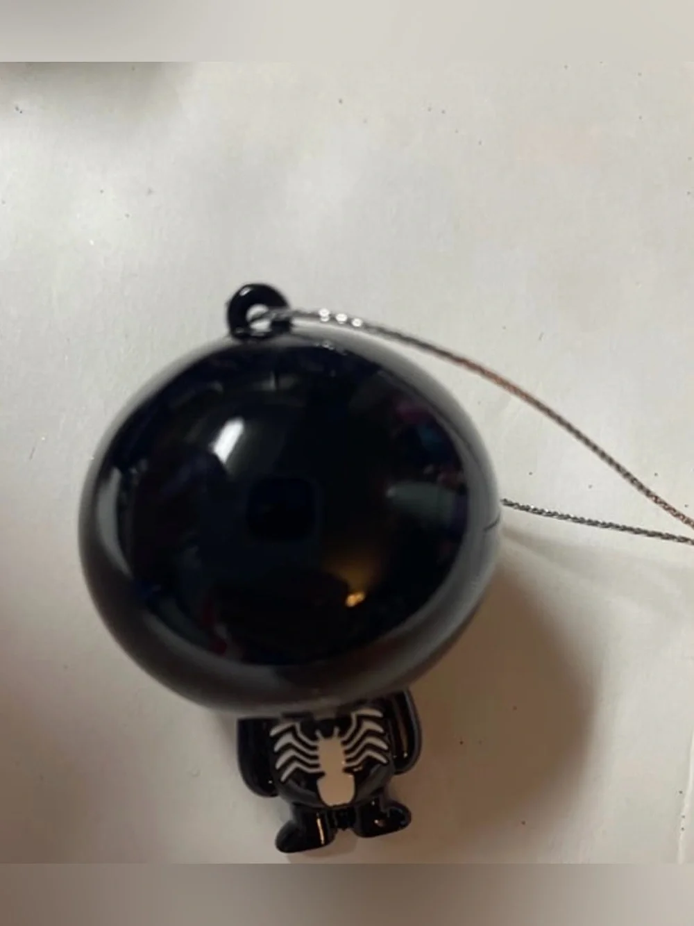 TEN/ Hallmark Marvel Spiderman Series 4 Mystery Shatterproof Christmas Ornament